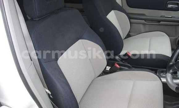 Acheter Occasion Voiture Nissan X–Trail Blanc à Beitbridge, Matabeleland South Acheter Occasion Voiture Nissan X–Trail Blanc à Beitbridge, Matabeleland South