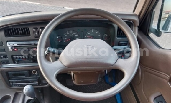 Buy Used Nissan Caravan Beige Car in Beitbridge in Matabeleland South Buy Used Nissan Caravan Beige Car in Beitbridge in Matabeleland South