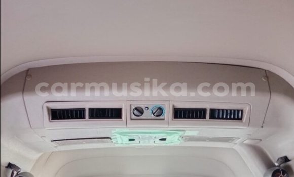 Buy Used Nissan Caravan Beige Car in Beitbridge in Matabeleland South Buy Used Nissan Caravan Beige Car in Beitbridge in Matabeleland South