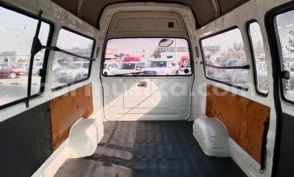 Acheter Occasion Voiture Toyota Hiace Blanc à Beitbridge, Matabeleland South Acheter Occasion Voiture Toyota Hiace Blanc à Beitbridge, Matabeleland South