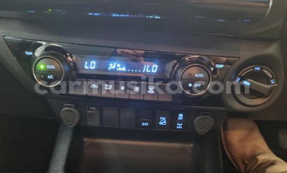 Buy Used Toyota Hilux White Car in Beitbridge in Matabeleland South Buy Used Toyota Hilux White Car in Beitbridge in Matabeleland South