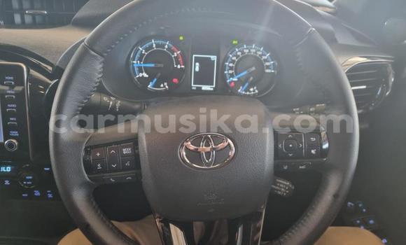 Buy Used Toyota Hilux White Car in Beitbridge in Matabeleland South Buy Used Toyota Hilux White Car in Beitbridge in Matabeleland South
