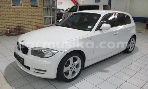 Nunua Ilio tumika BMW 1-Series Nyeupe Gari ndani ya Beitbridge nchini Matabeleland Kusini