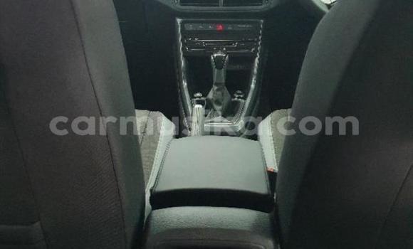 Buy Used Volkswagen T-Roc Blue Car in Beitbridge in Matabeleland South Buy Used Volkswagen T-Roc Blue Car in Beitbridge in Matabeleland South