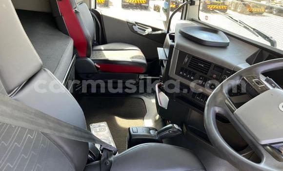 Acheter Occasion Voiture Volvo 480 Blanc à Beitbridge, Matabeleland South Acheter Occasion Voiture Volvo 480 Blanc à Beitbridge, Matabeleland South