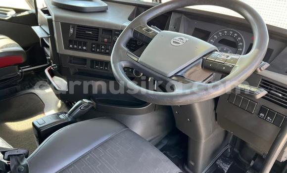 Acheter Occasion Voiture Volvo 480 Blanc à Beitbridge, Matabeleland South Acheter Occasion Voiture Volvo 480 Blanc à Beitbridge, Matabeleland South