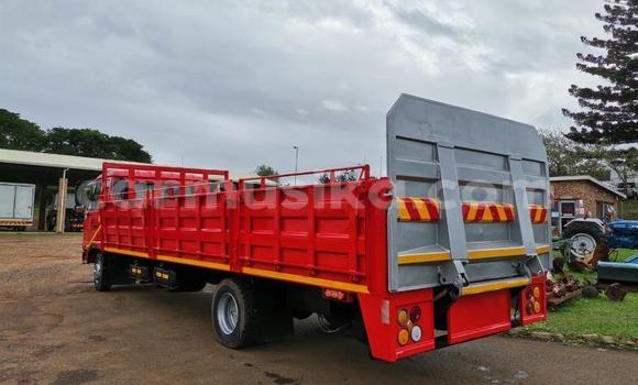 Tenga Tsaru Nissan Urvan Tsvuku Mota in Beitbridge in Matabeleland South Tenga Tsaru Nissan Urvan Tsvuku Mota in Beitbridge in Matabeleland South