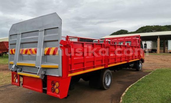 Tenga Tsaru Nissan Urvan Tsvuku Mota in Beitbridge in Matabeleland South Tenga Tsaru Nissan Urvan Tsvuku Mota in Beitbridge in Matabeleland South