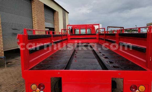 Tenga Tsaru Nissan Urvan Tsvuku Mota in Beitbridge in Matabeleland South Tenga Tsaru Nissan Urvan Tsvuku Mota in Beitbridge in Matabeleland South