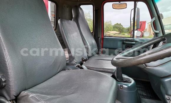 Tenga Tsaru Nissan Urvan Tsvuku Mota in Beitbridge in Matabeleland South Tenga Tsaru Nissan Urvan Tsvuku Mota in Beitbridge in Matabeleland South