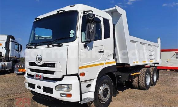 Tenga Tsaru Nissan Urvan Chena Mota in Beitbridge in Matabeleland South Tenga Tsaru Nissan Urvan Chena Mota in Beitbridge in Matabeleland South