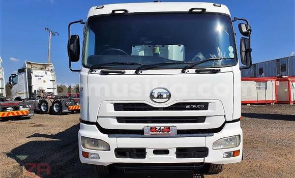 Tenga Tsaru Nissan Urvan Chena Mota in Beitbridge in Matabeleland South Tenga Tsaru Nissan Urvan Chena Mota in Beitbridge in Matabeleland South