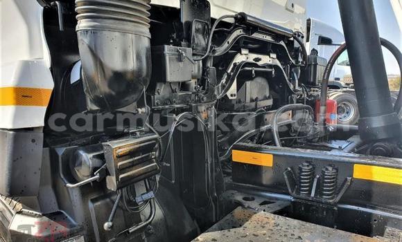 Tenga Tsaru Nissan Urvan Chena Mota in Beitbridge in Matabeleland South Tenga Tsaru Nissan Urvan Chena Mota in Beitbridge in Matabeleland South