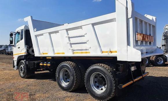 Tenga Tsaru Nissan Urvan Chena Mota in Beitbridge in Matabeleland South Tenga Tsaru Nissan Urvan Chena Mota in Beitbridge in Matabeleland South