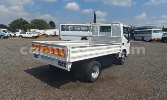 Tenga Tsaru Toyota Dyna Chena Mota in Beitbridge in Matabeleland South Tenga Tsaru Toyota Dyna Chena Mota in Beitbridge in Matabeleland South