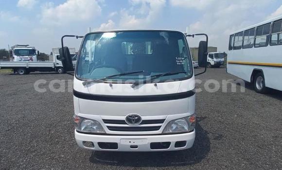 Tenga Tsaru Toyota Dyna Chena Mota in Beitbridge in Matabeleland South Tenga Tsaru Toyota Dyna Chena Mota in Beitbridge in Matabeleland South