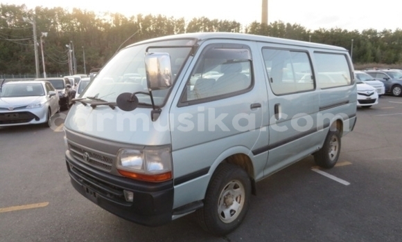 Acheter Occasion Voiture Toyota Hiace Vert à Beitbridge, Matabeleland South Acheter Occasion Voiture Toyota Hiace Vert à Beitbridge, Matabeleland South