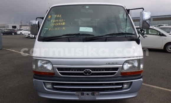 Nunua Ilio tumika Toyota Hiace Fedha Gari ndani ya Beitbridge nchini Matabeleland Kusini Nunua Ilio tumika Toyota Hiace Fedha Gari ndani ya Beitbridge nchini Matabeleland Kusini