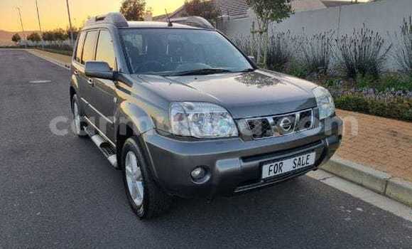 Acheter Occasion Voiture Nissan X–Trail Marron à Beitbridge, Matabeleland South Acheter Occasion Voiture Nissan X–Trail Marron à Beitbridge, Matabeleland South