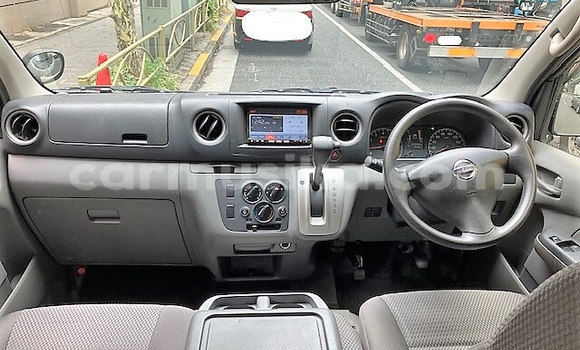 Buy Used Nissan Nv350 Silver Car in Beitbridge in Matabeleland South