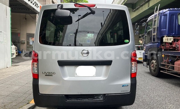 Acheter Occasion Voiture Nissan Nv350 Gris à Beitbridge, Matabeleland South Acheter Occasion Voiture Nissan Nv350 Gris à Beitbridge, Matabeleland South