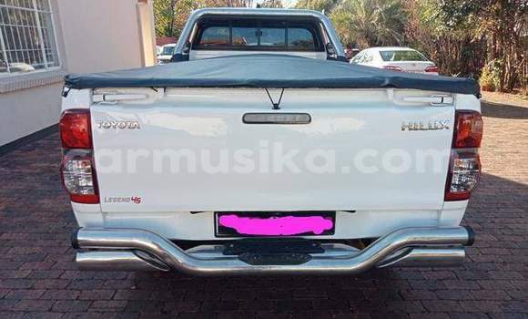 Acheter Occasion Voiture Toyota Hilux Blanc à Beitbridge, Matabeleland South Acheter Occasion Voiture Toyota Hilux Blanc à Beitbridge, Matabeleland South