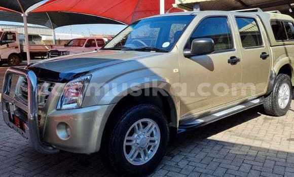 Acheter Occasion Voiture Isuzu KB Marron à Beitbridge, Matabeleland South Acheter Occasion Voiture Isuzu KB Marron à Beitbridge, Matabeleland South