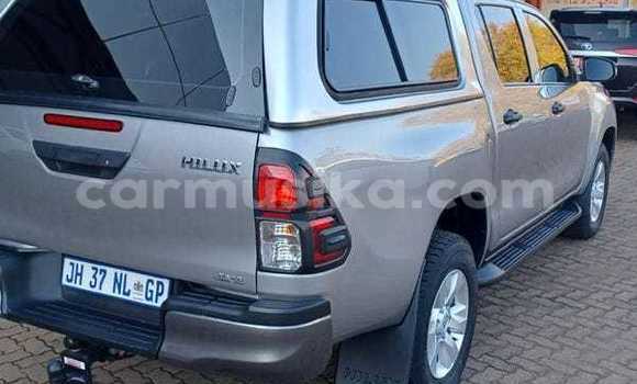Buy Used Toyota Hilux Silver Car in Beitbridge in Matabeleland South