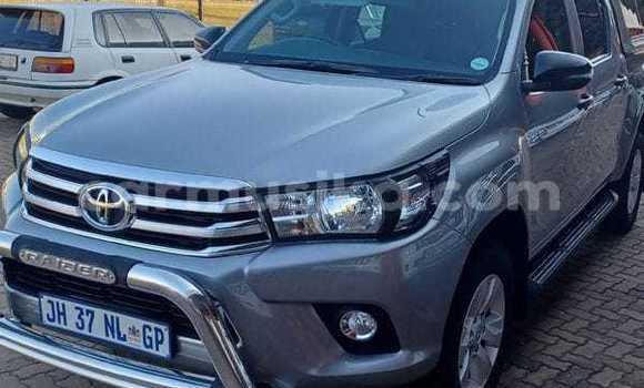 Acheter Occasion Voiture Toyota Hilux Gris à Beitbridge, Matabeleland South Acheter Occasion Voiture Toyota Hilux Gris à Beitbridge, Matabeleland South