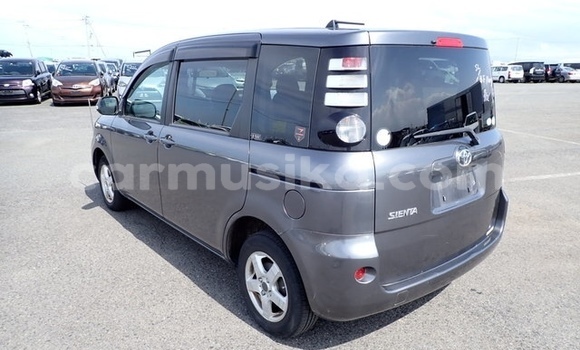 Tenga Tsaru Toyota Sienta Chena Mota in Beitbridge in Matabeleland South Tenga Tsaru Toyota Sienta Chena Mota in Beitbridge in Matabeleland South