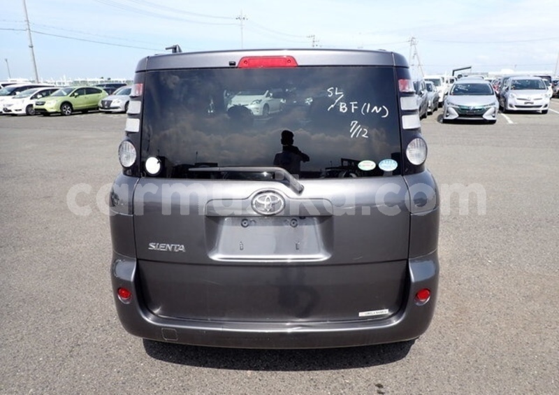 Big with watermark toyota sienta matabeleland south beitbridge 30574