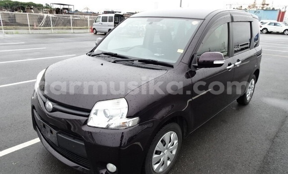 Buy Used Toyota Sienta Other Car in Beitbridge in Matabeleland South Buy Used Toyota Sienta Other Car in Beitbridge in Matabeleland South
