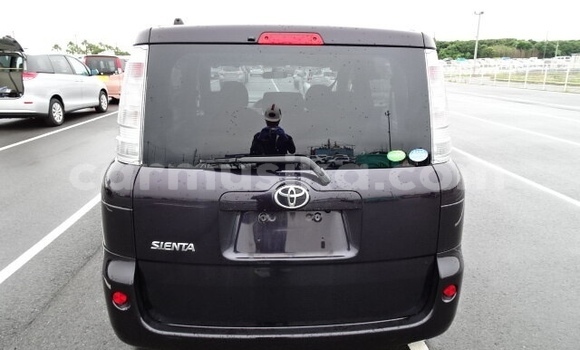 Buy Used Toyota Sienta Other Car in Beitbridge in Matabeleland South Buy Used Toyota Sienta Other Car in Beitbridge in Matabeleland South