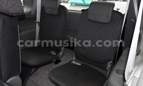 Buy Used Toyota Sienta Other Car in Beitbridge in Matabeleland South Buy Used Toyota Sienta Other Car in Beitbridge in Matabeleland South