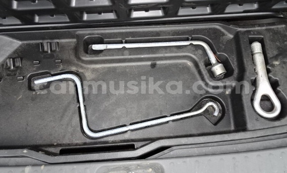 Buy Used Toyota Sienta Other Car in Beitbridge in Matabeleland South Buy Used Toyota Sienta Other Car in Beitbridge in Matabeleland South