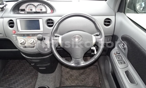 Buy Used Toyota Sienta Other Car in Beitbridge in Matabeleland South Buy Used Toyota Sienta Other Car in Beitbridge in Matabeleland South