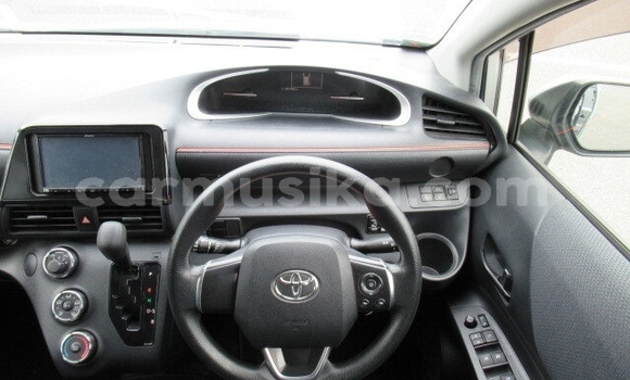 Tenga Tsaru Toyota Sienta Sirivha Mota in Beitbridge in Matabeleland South Tenga Tsaru Toyota Sienta Sirivha Mota in Beitbridge in Matabeleland South