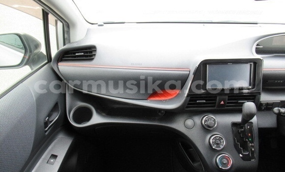 Tenga Tsaru Toyota Sienta Sirivha Mota in Beitbridge in Matabeleland South Tenga Tsaru Toyota Sienta Sirivha Mota in Beitbridge in Matabeleland South