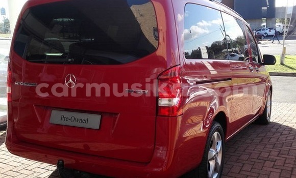 Acheter Neuf Voiture Mercedes‒Benz Vito Rouge à Beitbridge, Matabeleland South Acheter Neuf Voiture Mercedes‒Benz Vito Rouge à Beitbridge, Matabeleland South
