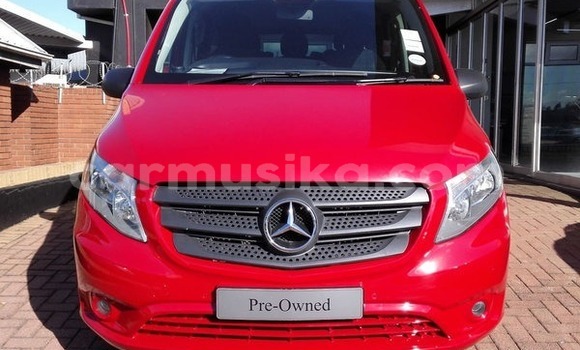 Acheter Neuf Voiture Mercedes‒Benz Vito Rouge à Beitbridge, Matabeleland South Acheter Neuf Voiture Mercedes‒Benz Vito Rouge à Beitbridge, Matabeleland South