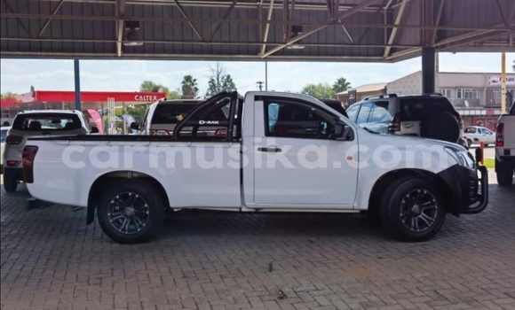 Acheter Occasion Voiture Isuzu D–MAX Blanc à Beitbridge, Matabeleland South Acheter Occasion Voiture Isuzu D–MAX Blanc à Beitbridge, Matabeleland South