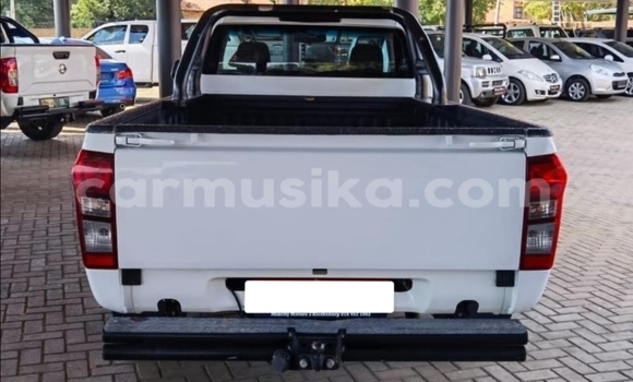 Acheter Occasion Voiture Isuzu D–MAX Blanc à Beitbridge, Matabeleland South Acheter Occasion Voiture Isuzu D–MAX Blanc à Beitbridge, Matabeleland South