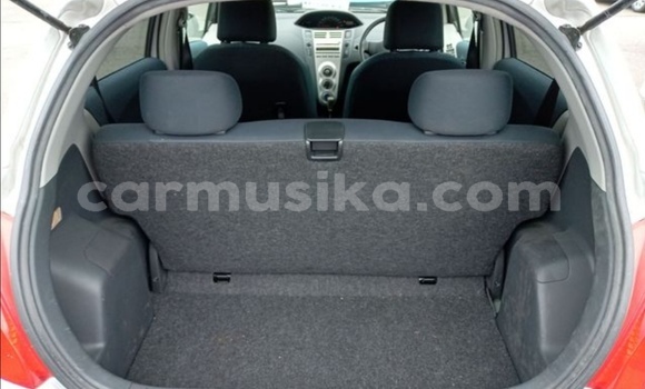 Buy Used Toyota Vitz Silver Car in Beitbridge in Matabeleland South Buy Used Toyota Vitz Silver Car in Beitbridge in Matabeleland South