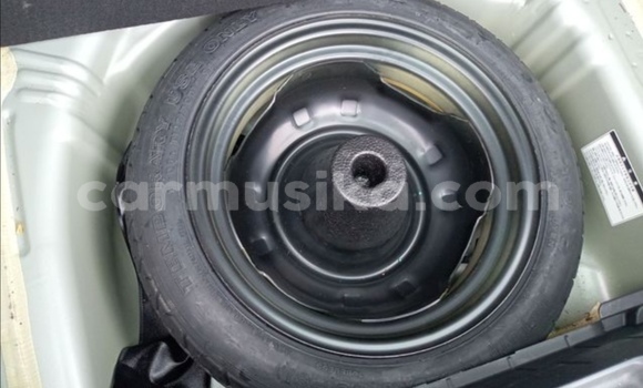 Buy Used Toyota Vitz Silver Car in Beitbridge in Matabeleland South Buy Used Toyota Vitz Silver Car in Beitbridge in Matabeleland South