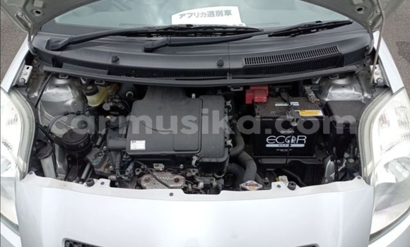 Buy Used Toyota Vitz Silver Car in Beitbridge in Matabeleland South Buy Used Toyota Vitz Silver Car in Beitbridge in Matabeleland South