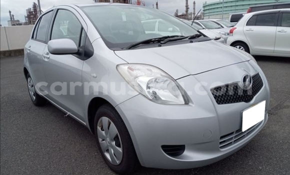 Buy Used Toyota Vitz Silver Car in Beitbridge in Matabeleland South Buy Used Toyota Vitz Silver Car in Beitbridge in Matabeleland South