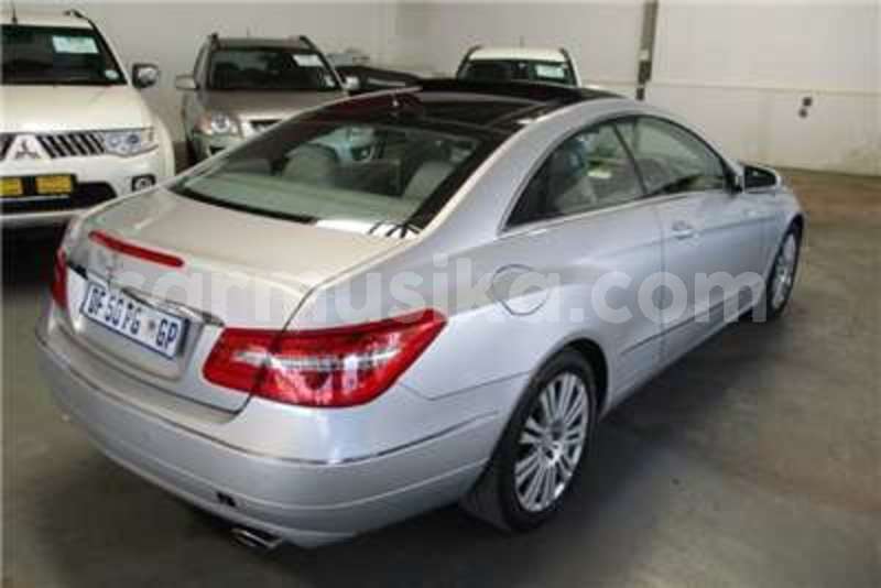 Big with watermark mercedes benz e class e350 coupe 2010 id 61403821 type main