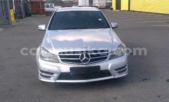 Nunua Ilio tumika Mercedes‒Benz C-klasse AMG Fedha Gari ndani ya Beitbridge nchini Matabeleland Kusini Nunua Ilio tumika Mercedes‒Benz C-klasse AMG Fedha Gari ndani ya Beitbridge nchini Matabeleland Kusini
