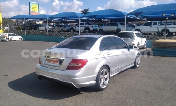 Nunua Ilio tumika Mercedes‒Benz C-klasse AMG Fedha Gari ndani ya Beitbridge nchini Matabeleland Kusini Nunua Ilio tumika Mercedes‒Benz C-klasse AMG Fedha Gari ndani ya Beitbridge nchini Matabeleland Kusini