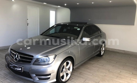 Buy Used Mercedes‒Benz C-klasse Silver Car in Avondale in Harare